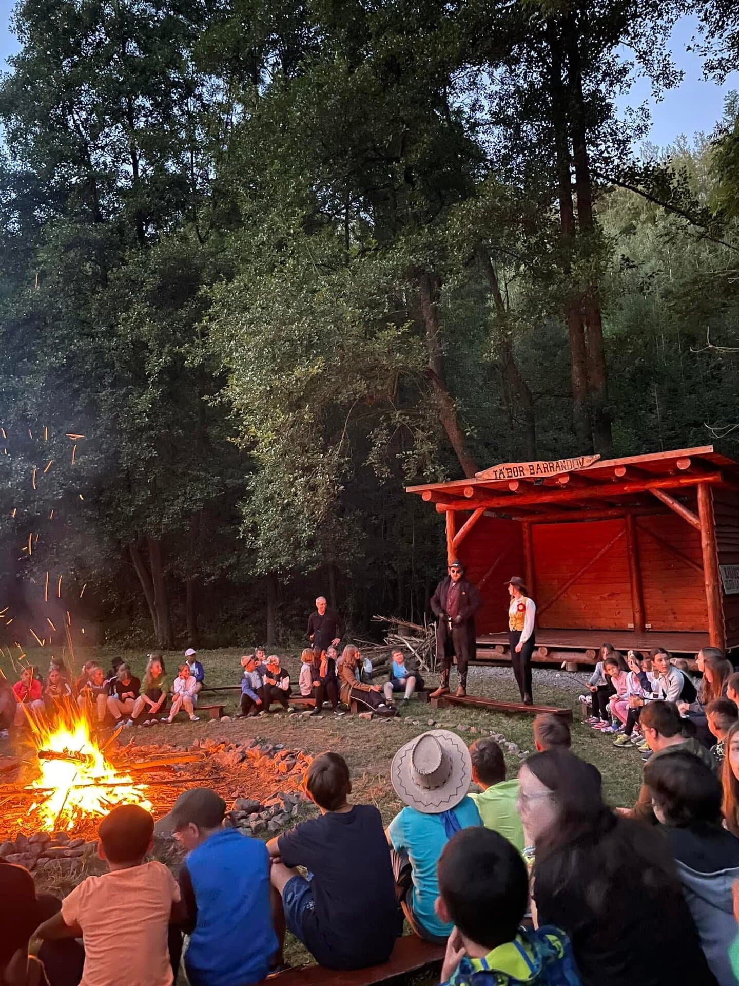Stravování